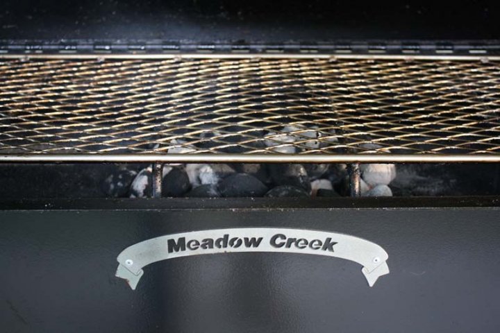 SQ36 Meadow Creek Smoker With Grill Pan